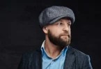 Le béret dans le monde : un accessoire adopté aux quatre coins du globe