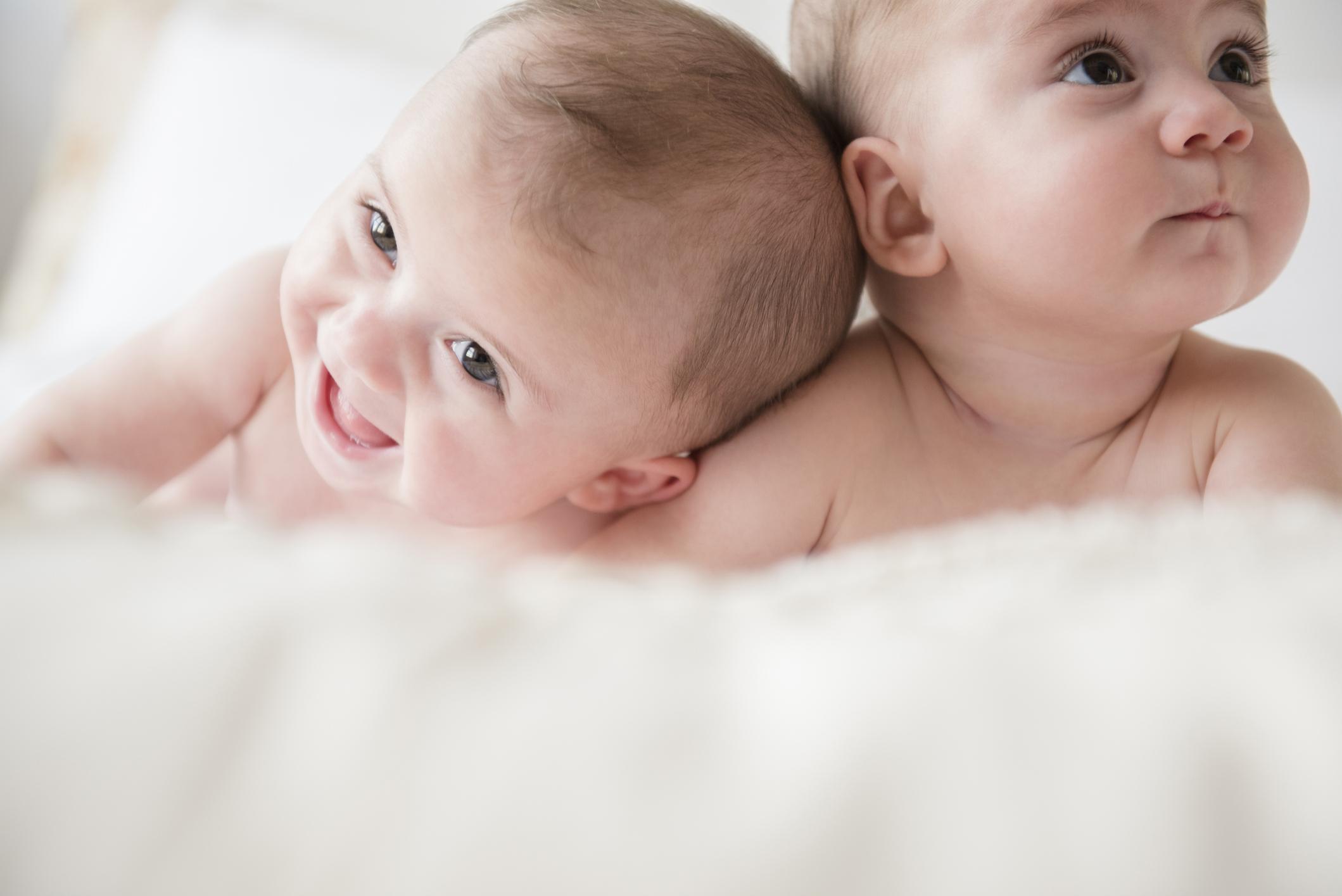 Comment avoir des jumeaux naturellement ? Globe Modeuse